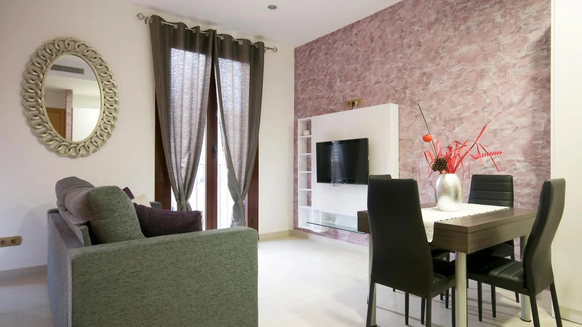 ברצלונה Aparthotel Rambla108 ספרד