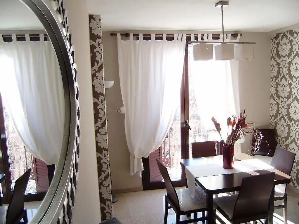 Aparthotel Rambla108 Barcelona 3*,